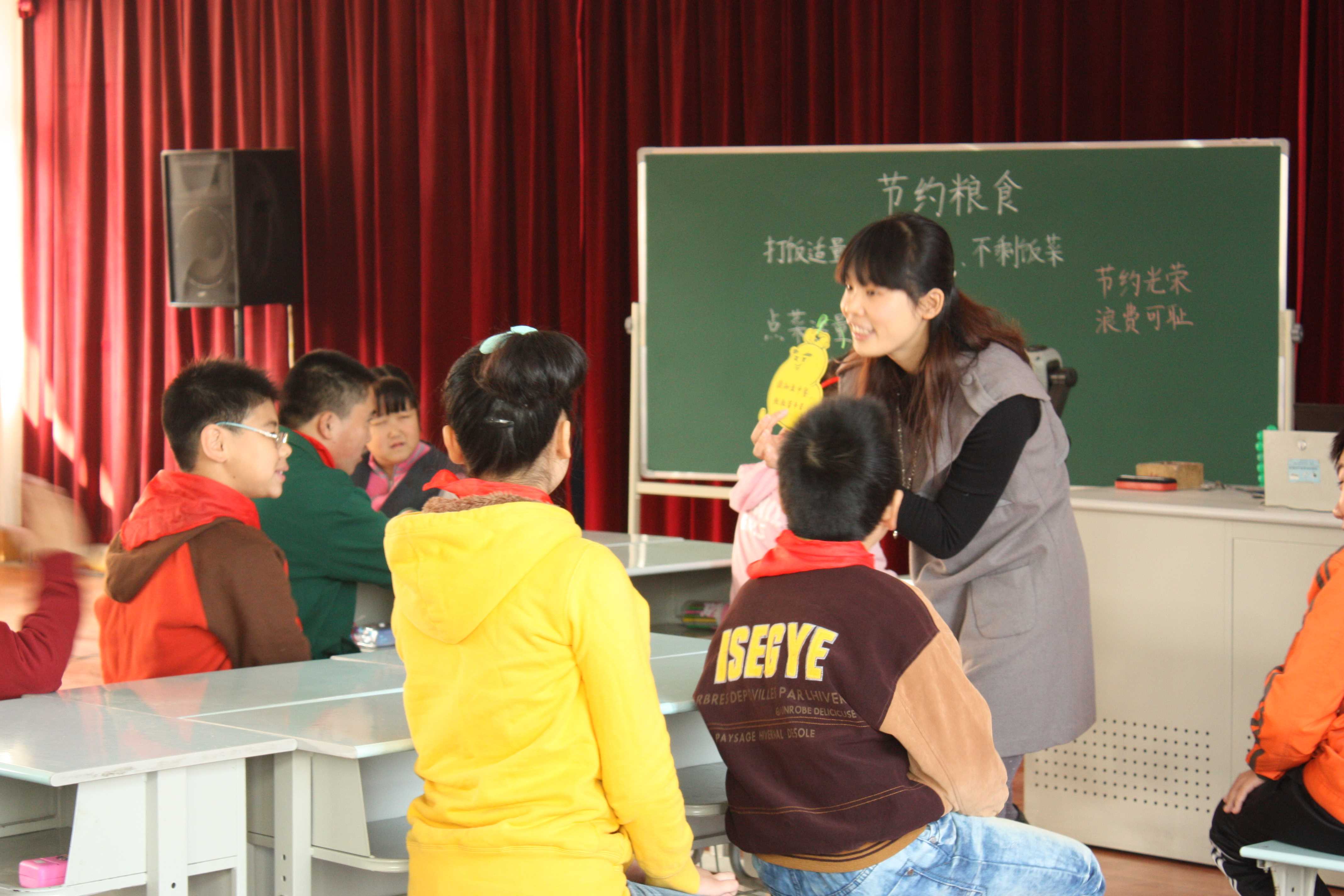 7b084edf3a6c7f739a353de948236bc8_5211523.jpg